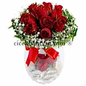 Cam Fanus İçine 9 Adet Kırmızı Gül Aranjmanı Nazar Deymesin