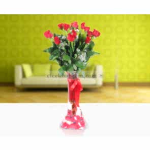 Fil Ayaklı Cam Vazo İçine 11 Adet Kırmızı Gül Tasarımı