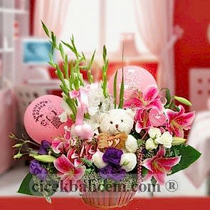 Hoşgeldin Bebek, Lilyum, Beyaz Gül,Balon ve Oyuncak Ayı Aranjmanı