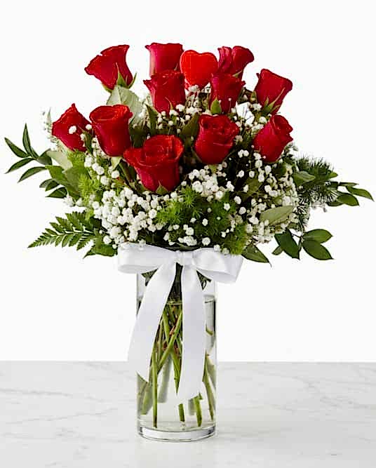 "Tatlı Dillim" 11 Kırmızı Gül