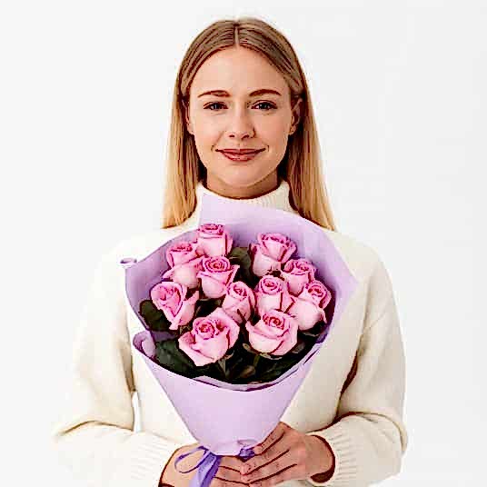 11 Adet Pembe Gül Buketi – Saf Aşkın Pastel Hali