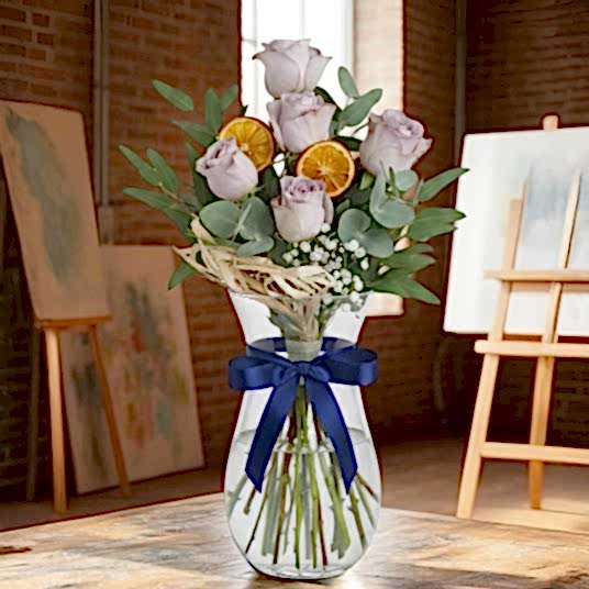 Şık Vazoda 5’li Lila Gül Aranjmanı - Asil ve Zarif