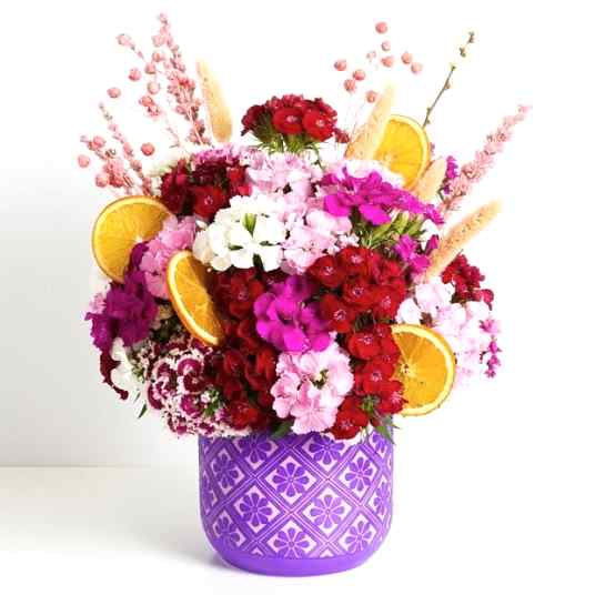 Seramik Vazoda Hüsnü Yusuf