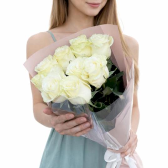 9 Adet Beyaz Gül Buketi