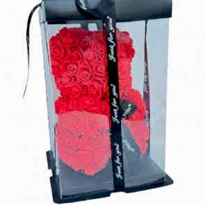 Özel Siyah Kutuda 30cm Kırmızı Mini Güllerle Yapay Ayı