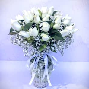 "Halimiz Aşk" Vazoda 41 Beyaz Gül