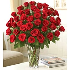 Vazoda 41 Adet Kırmızı Gül