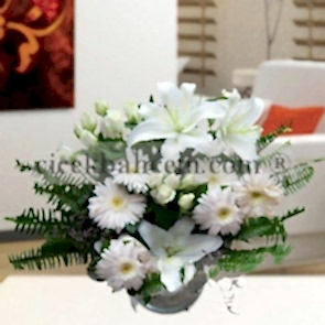 Beyaz Gül, Gerbera ve Lilyum Aranjmanı 