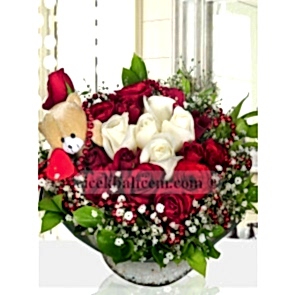 Cam Kase İçerisine Beyaz Kırmızı Gül 