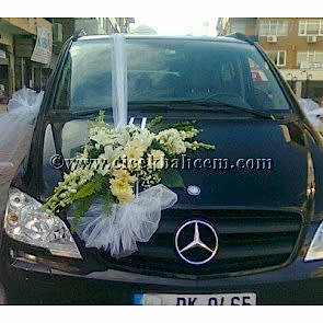 Gelin Arabası Süsleme Beyaz Tül ve Çiçekler