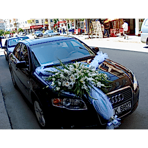 Gelin Arabası Süsleme Beyaz Çiçekler ve Tül 