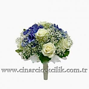 Beyaz Gül ve Ortaca Çiçekleri Gelin Buketi