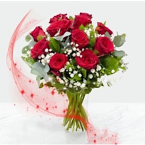 "Aşk Her Yerde" 11 Adet Kırmızı Gül
