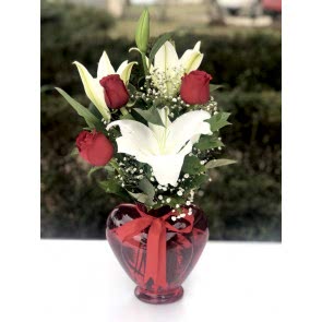 Kalp Vazoda 3 Kırmızı Gül ''I LOVE YOU''