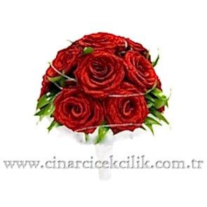 Muhteşem Kırmızı Güllerden Hazırlanmış Gelin Buketi 