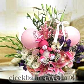 Pembe Balonlu Pembe Oyuncaklı Hoşgeldin Bebek Aranjmanı