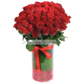 Cam Vazo İçinde 41 Adet Kırmızı Gül