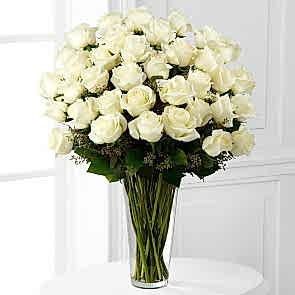 Vazoda 41 Adet Beyaz Gül