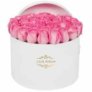 Yuvarlak Beyaz Kutuda 35 Pembe Gül