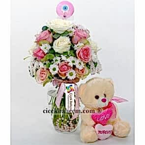 Sevimli Oyuncak ve Mevsim Çiçekleri