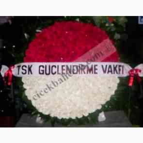 Anıtkabir Mozole Çelenkleri Özel Olarak Kırmızı Beyaz Karanfil Tasarımı